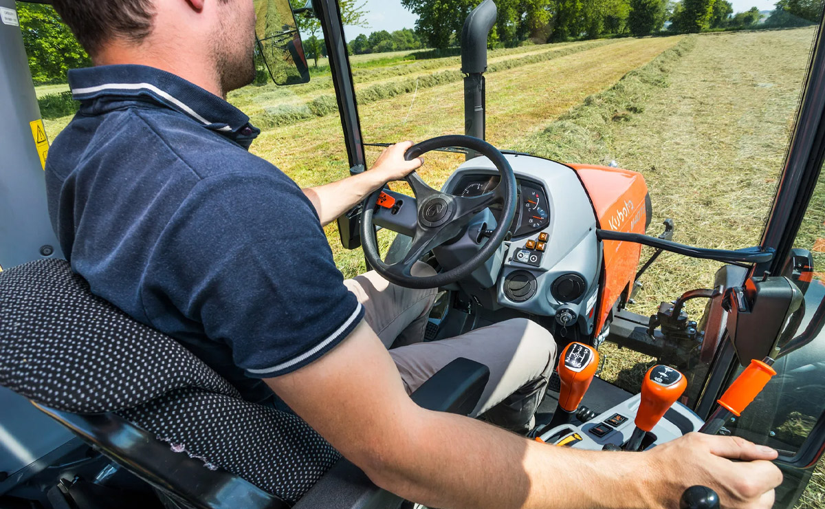 Kubota M4 - komfort i ergnomonia pracy