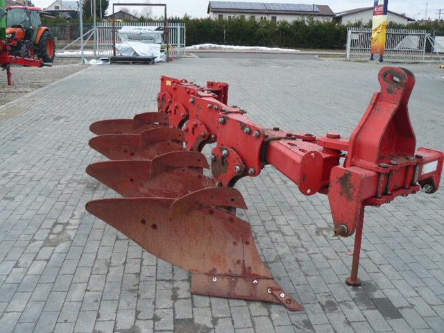 pług zagonowy sukov, zetor 4 skiby .