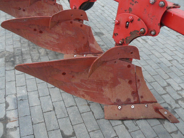 pług zagonowy sukov, zetor 4 skiby .