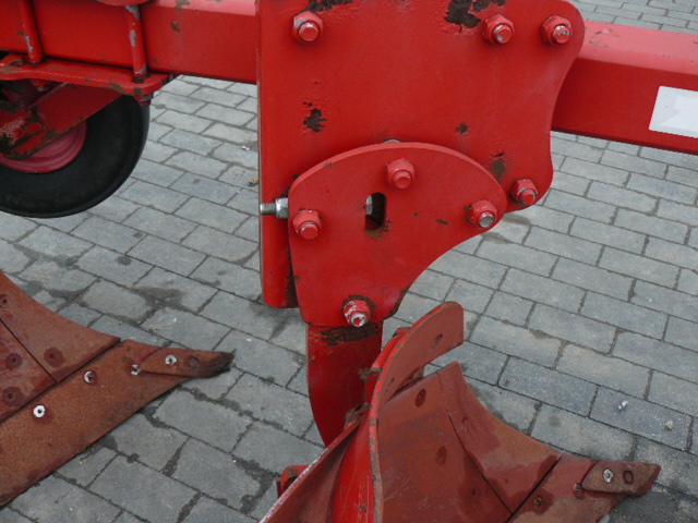 pług zagonowy sukov, zetor 4 skiby .