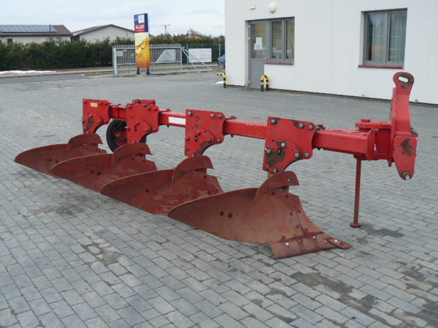 pług zagonowy sukov, zetor 4 skiby .