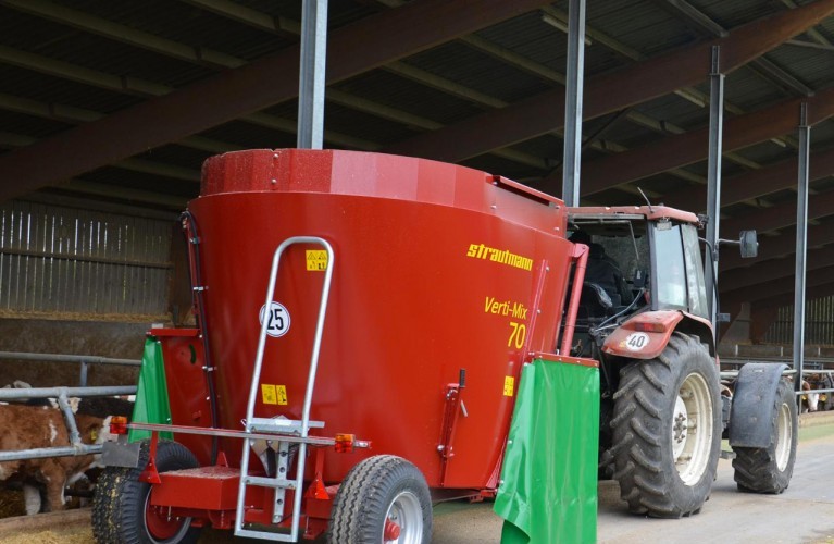 Wozy paszowe Strautmann