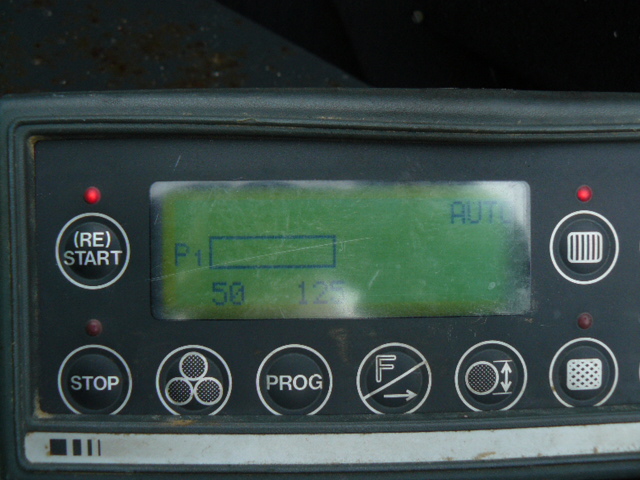 prasa rolująca pasowa deutz fahr rb 3.81