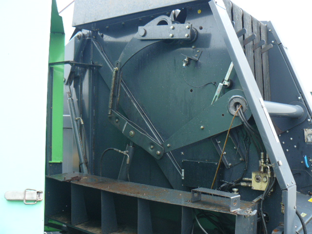 prasa rolująca pasowa deutz fahr rb 3.81