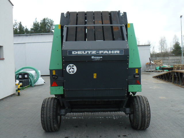 prasa rolująca pasowa deutz fahr rb 3.81