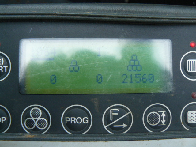 prasa rolująca pasowa deutz fahr rb 3.81