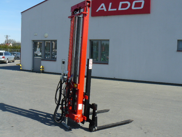 maszt podnośnikowy agram na tylni tuz