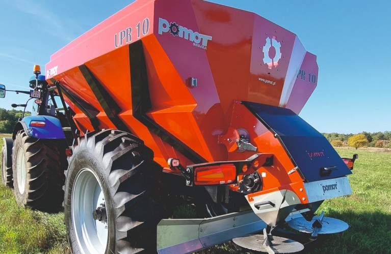 Pomot Chojna Uniwersalny rozsiewacz UPR 10 lux