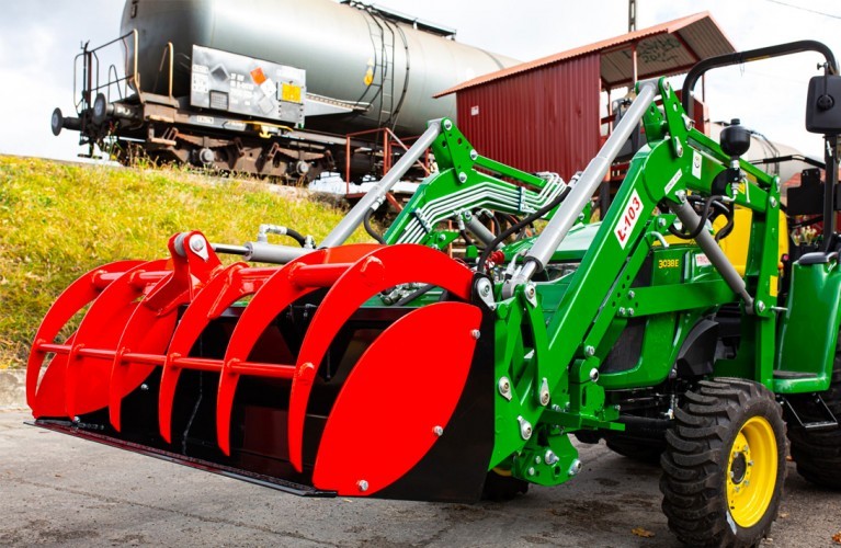 Agromasz Ładowacz czołowy Ł-103