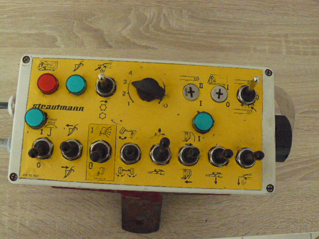 przyczepa samozbierająca strautmann super vitesse 2do h