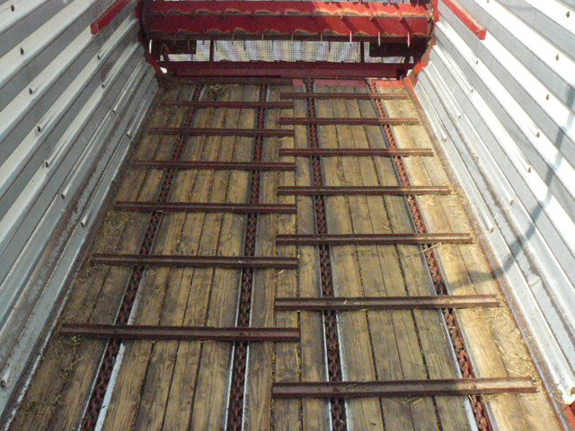 przyczepa samozbierająca strautmann super vitesse 2do h