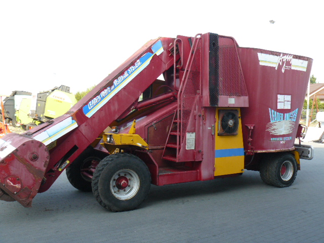 wóz paszowy agm ws12 samojezdny .