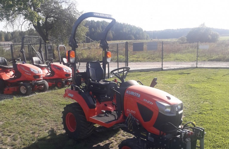 ciągnik rolniczy kubota bx21