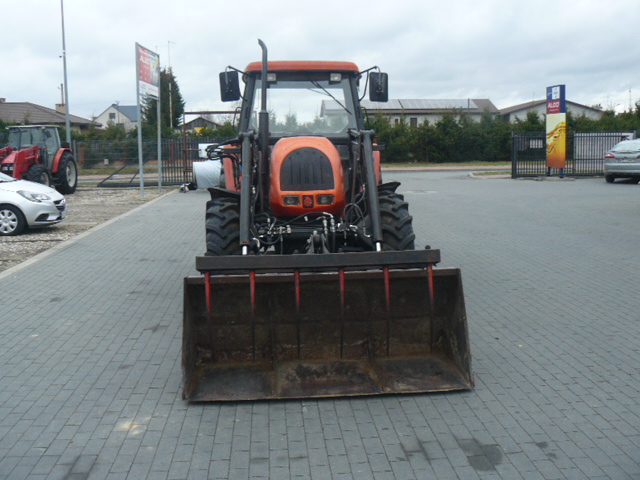 ciągnik rolniczy ursus 5714 z ładowaczem