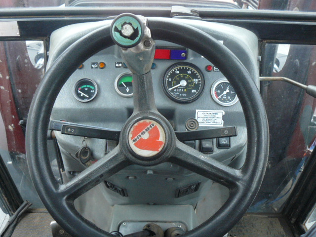 ciągnik rolniczy ursus 5714 z ładowaczem