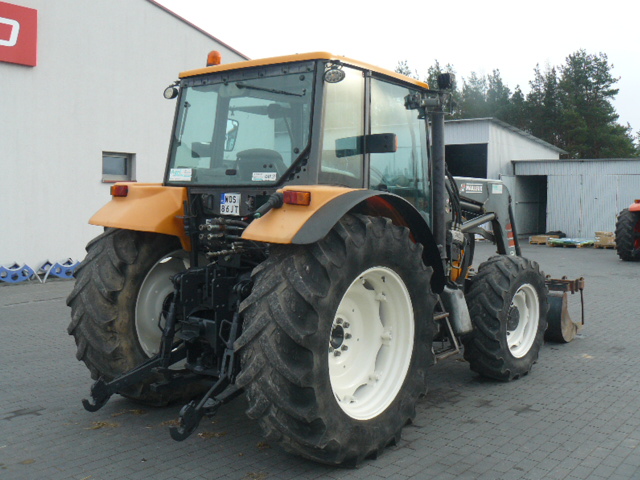 ciągnik rolniczy renault celtis 446 rx , claas .