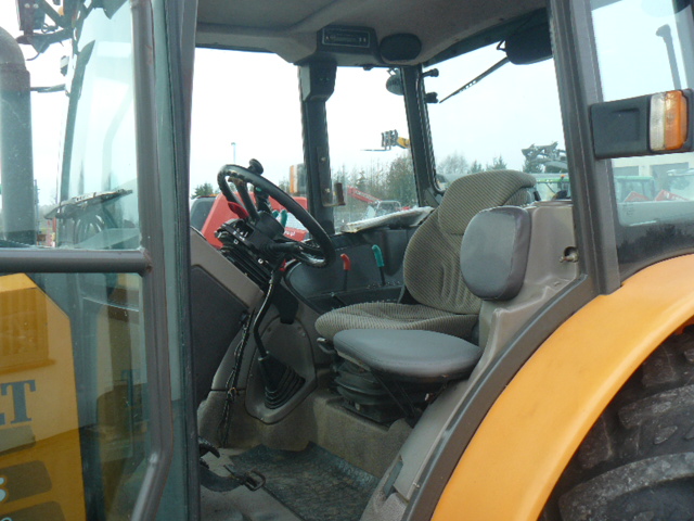 ciągnik rolniczy renault celtis 446 rx , claas .