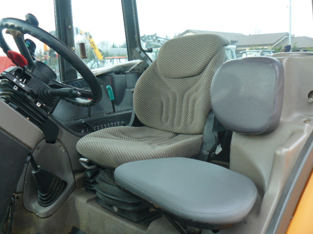 ciągnik rolniczy renault celtis 446 rx , claas .