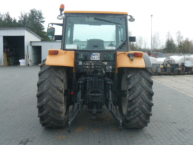 ciągnik rolniczy renault celtis 446 rx , claas .