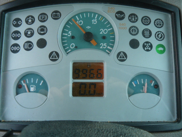 ciągnik rolniczy renault celtis 446 rx , claas .