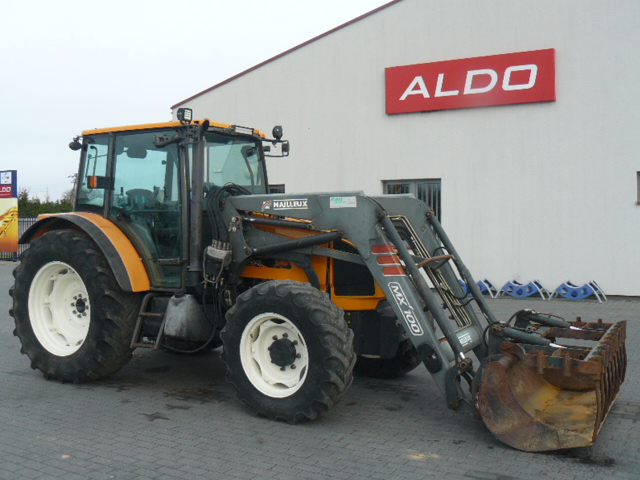 ciągnik rolniczy renault celtis 446 rx , claas .