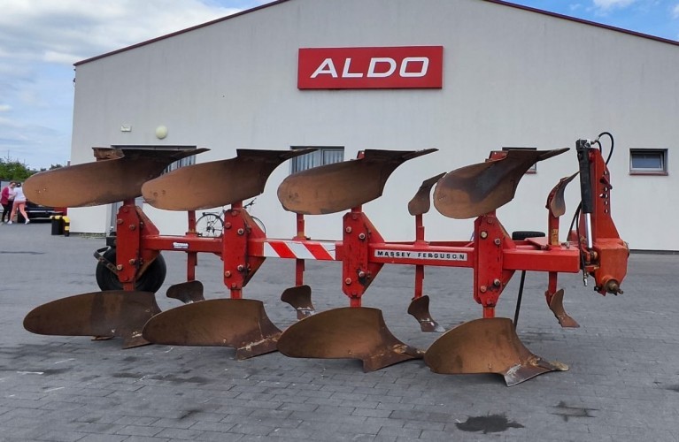 pług obracalny 4-skibowy massey ferguson tre65t