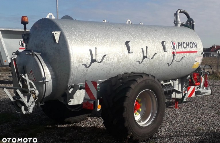 wóz asenizacyjny pichon tci 8100
