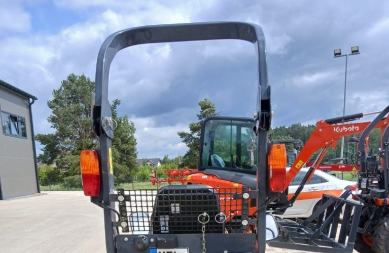 minitraktor kubota bx231 rops