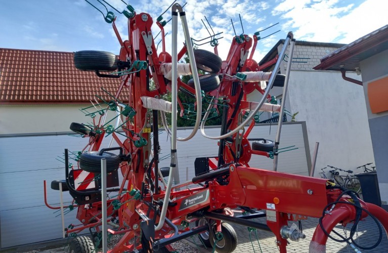 przetrząsacz ciągany kverneland 8590