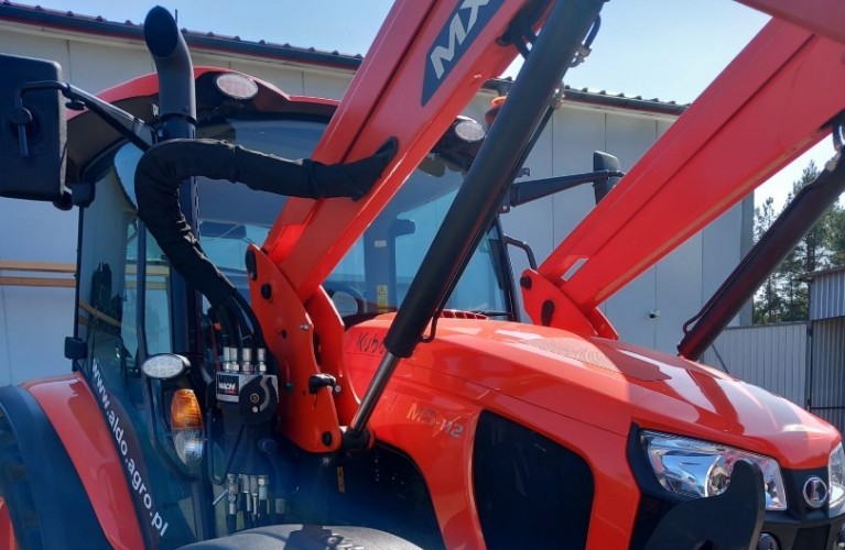 ciągnik rolniczy kubota m5-112