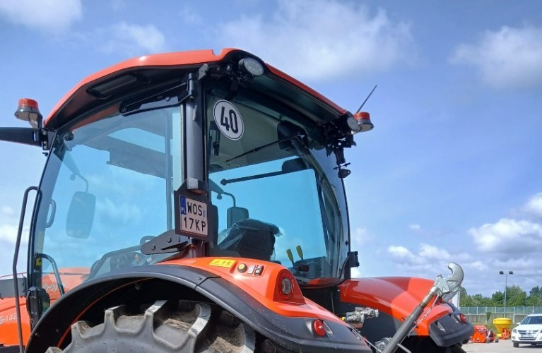 ciągnik rolniczy kubota m6-142