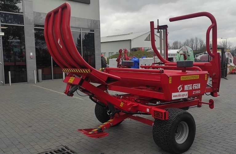 owijarka samozaładowcza metal-fach  z593