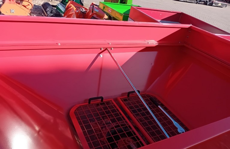 rozsiewacz jar-met 1200l