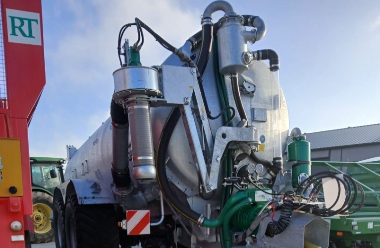 wóz asenizacyjny pichon sv 20r bp icontrol s