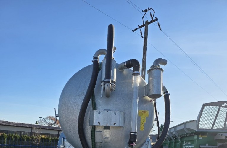 wóz asenizacyjny pichon tci 11350r