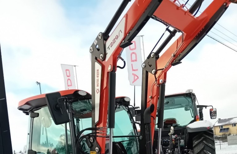 ciągnik rolniczy kubota m4-063