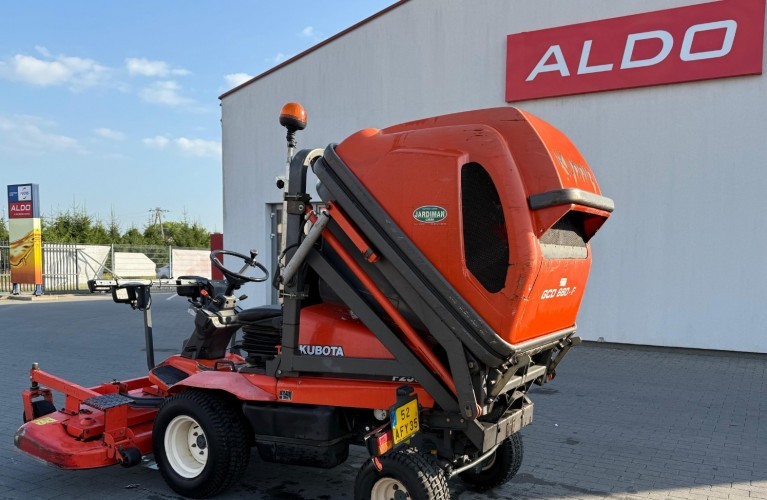 kubota f 2560 - profesjonalna kosiarka samojezdna – koszenie ze zbiorem pokosu i wysokim wysypem!