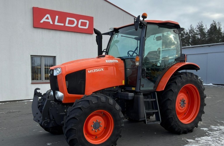 ciągnik rolniczy kubota m135gx – 2014 rok | 135 km | miękka oś | idealny do międzyrzędzi!