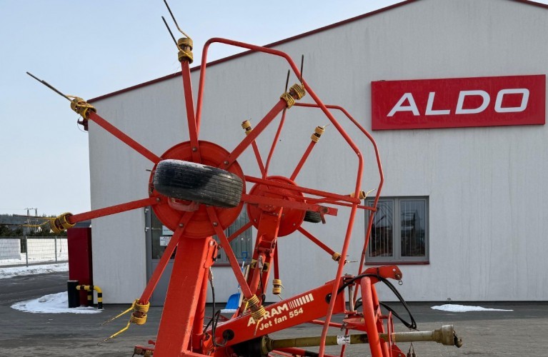 przetrząsacz agram jet fan 554 – 5,4 m | 4 wirniki | bardzo dobry stan