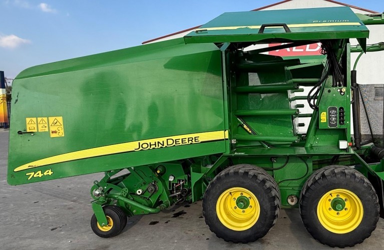 praso-owijarka john deere 744 premium – 2013 rok | 13 000 bel | gotowa do pracy