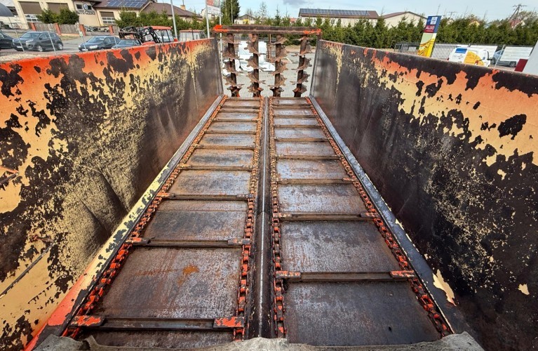 rozrzutnik obornika / przyczepa objętościowa brochard – 8 ton | 2001 rok | tandem