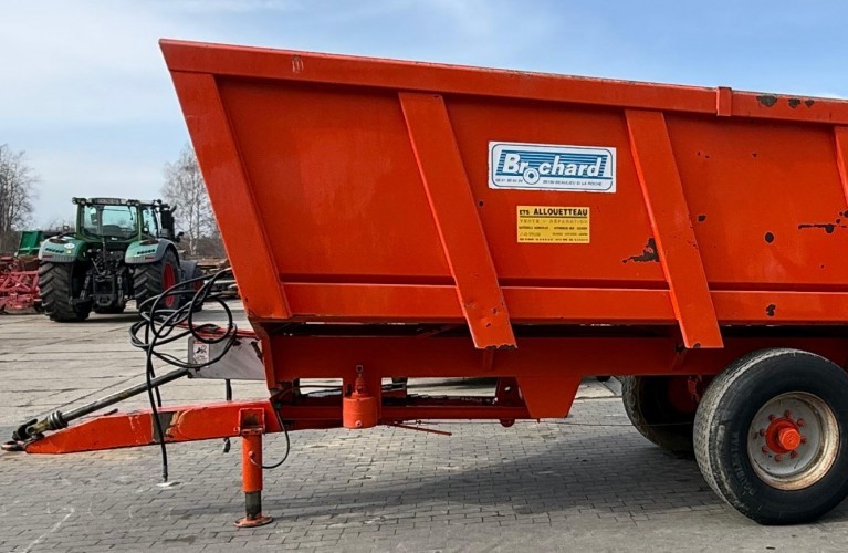 rozrzutnik obornika / przyczepa objętościowa brochard – 8 ton | 2001 rok | tandem