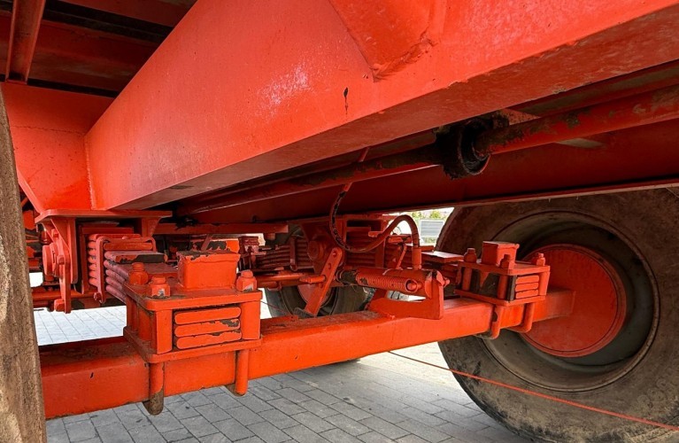 rozrzutnik obornika / przyczepa objętościowa brochard – 8 ton | 2001 rok | tandem