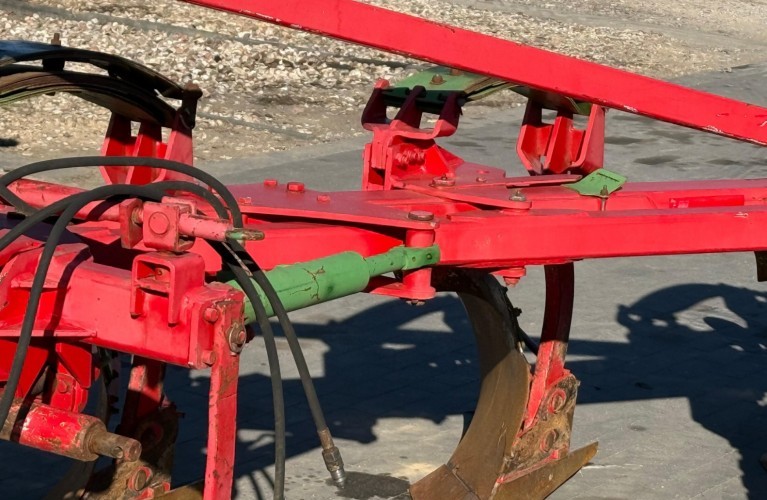 pług zagonowy unia tur vario 4 – 2010 rok | resor | vario