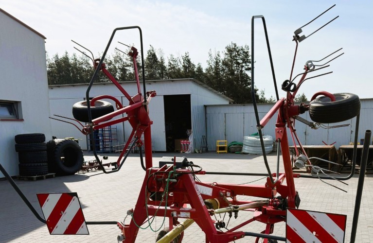 przetrząsacz do zielonek stoll z-555 dh – 5,5 m | 2012