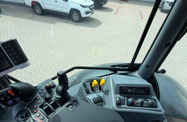 ciągnik rolniczy kubota m7-174 premium