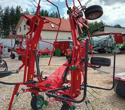 Przetrząsacz zawieszany Kverneland 8460