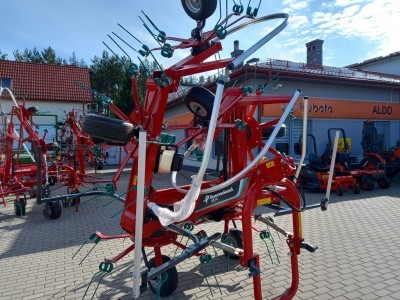 Przetrząsacz zawieszany Kverneland 8576