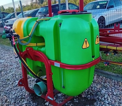 Opryskiwacz   zawieszany P152/5 Promar 600L