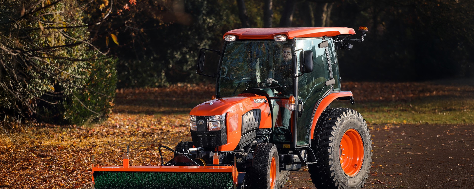 Profesjonalny ciągnik Kubota L2 w nowej świetnej cenie!